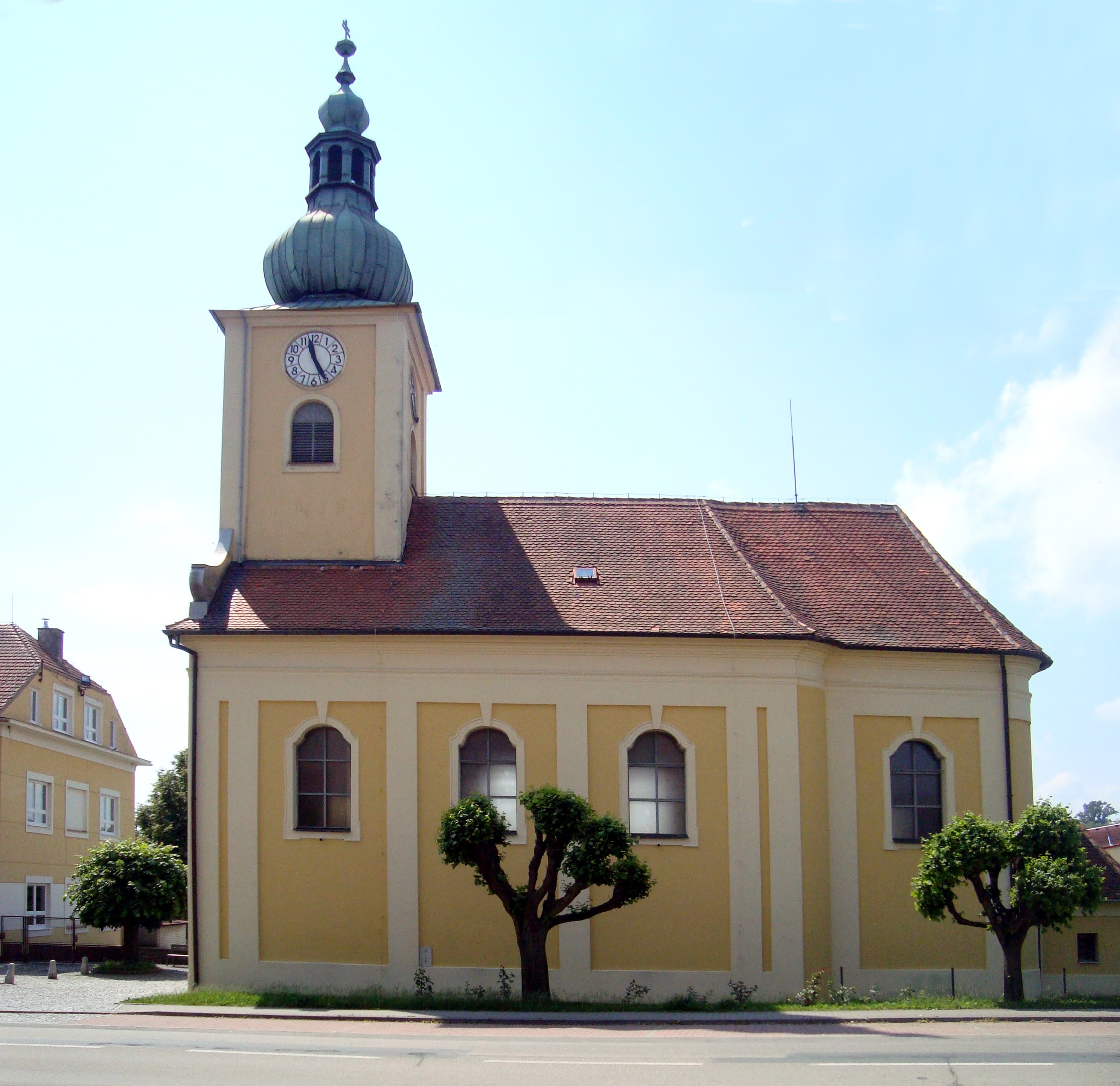 Přírodní koupací biotop Říčany