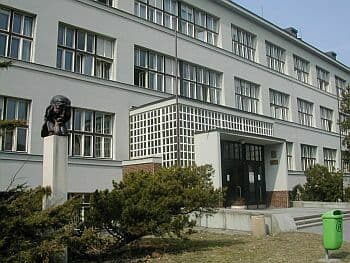 Dobrák